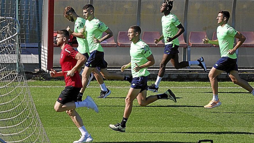 Los titulares ante el Espanyol realizaron la habitual sesión de recuperación.