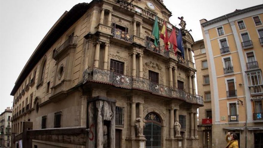 Fachada del Ayuntamiento de Pamplona.