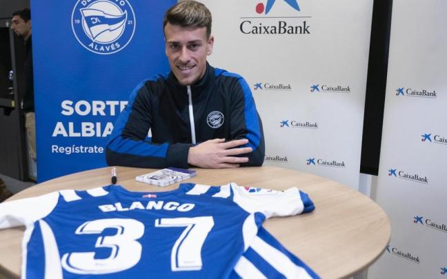 Presentacion de Antonio Blanco como nuevo jugador del Alaves