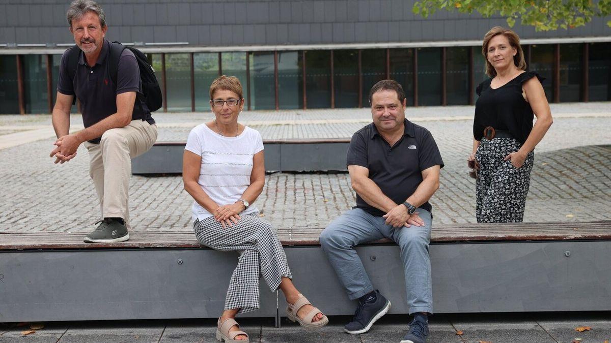 De izquierda a derecha, Luis Ordoki, Anika Luj&aacute;n, Oskar Zapata y Reyes Ilintxeta, participantes en el debate.