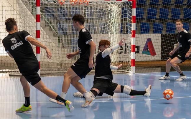 Regresa el capitán Roberto Martil, mientras que Toni Escribano y Dani Zurdo estarán ausentes.