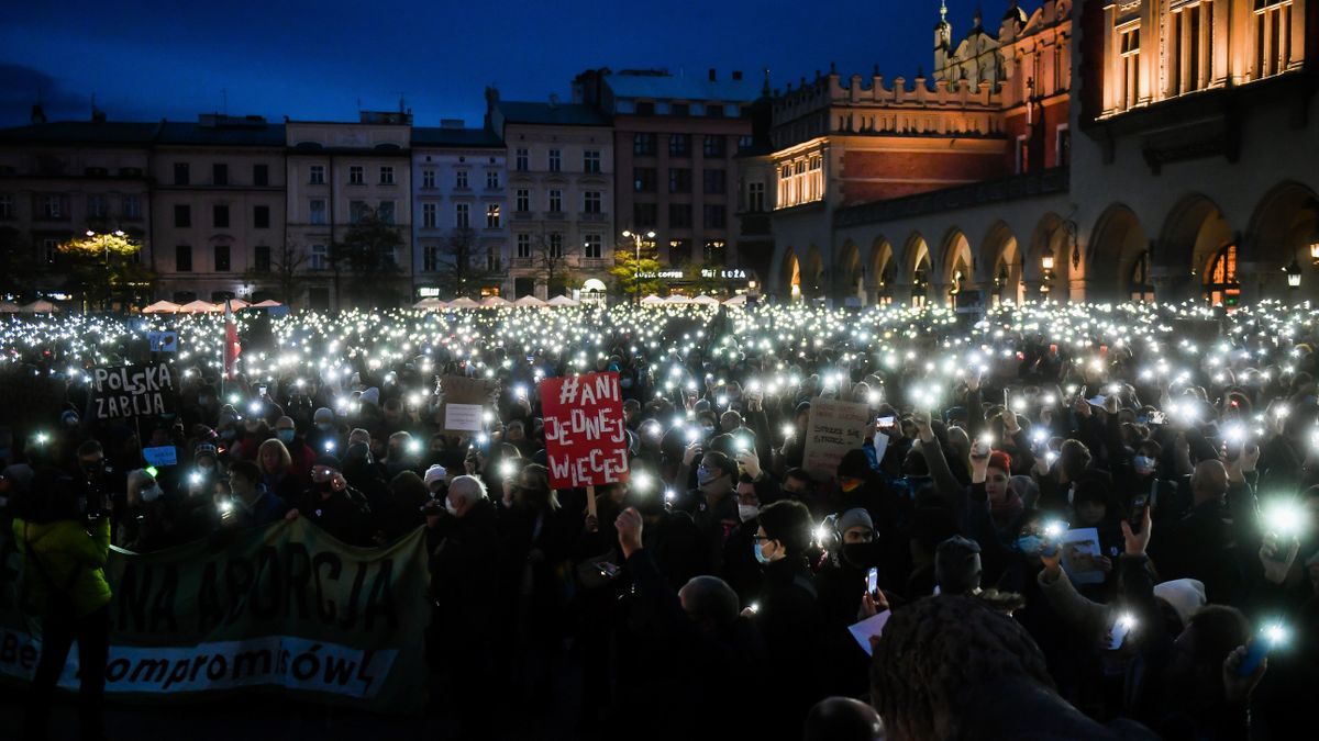 Protestas en Cracovia en contra de la ley antiaborto.