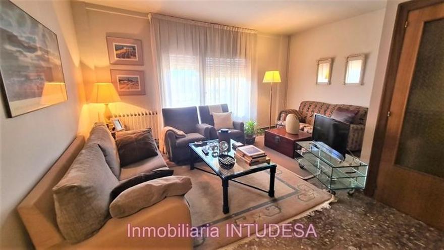 Casa con patio, rebajada en Tudela