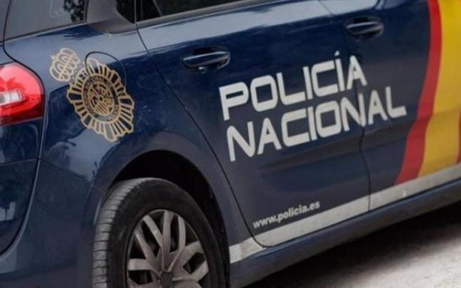 Un vehículo de la Policía Nacional. Un vehículo de la Policía Nacional.