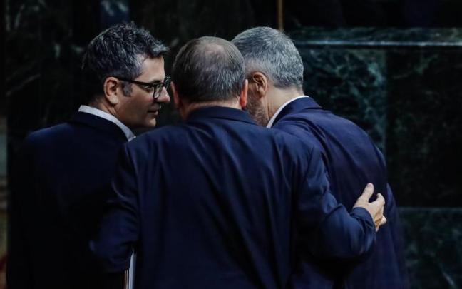 El ministro de la Presidencia Félix Bolaños; el ministro de Agricultura, Luis Planas y el ministro de Interior, Fernando Grande-Marlaska, durante una sesión plenaria.