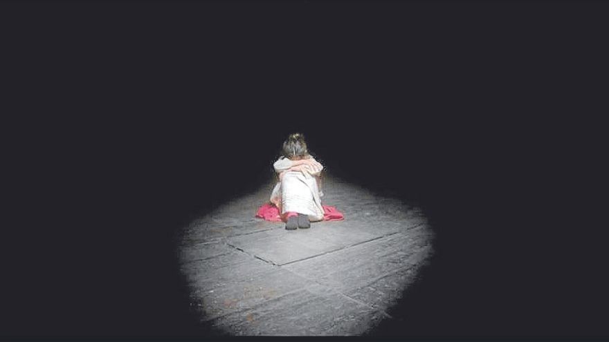 Irudian, 'Sutan' filmaren fotograma.