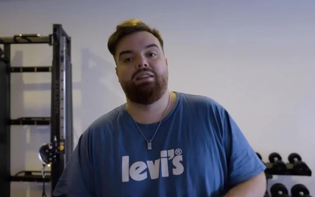 Ibai Llanos estrena nuevo gimnasio en casa.