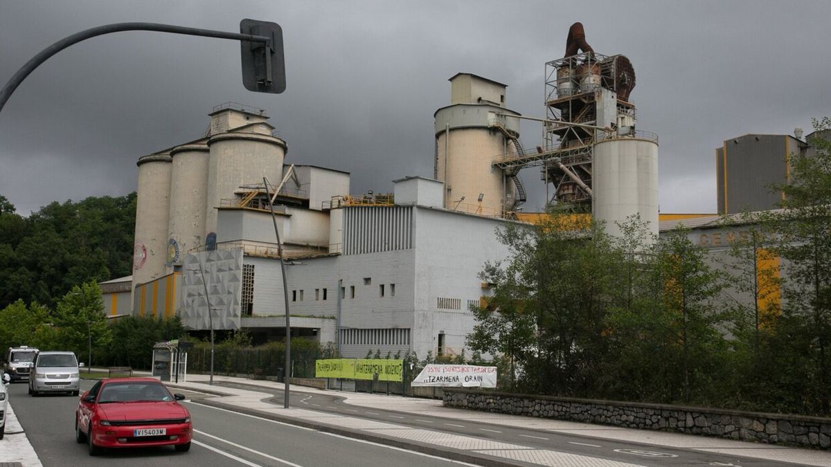 Fábrica de Cementos Rezola en Añorga