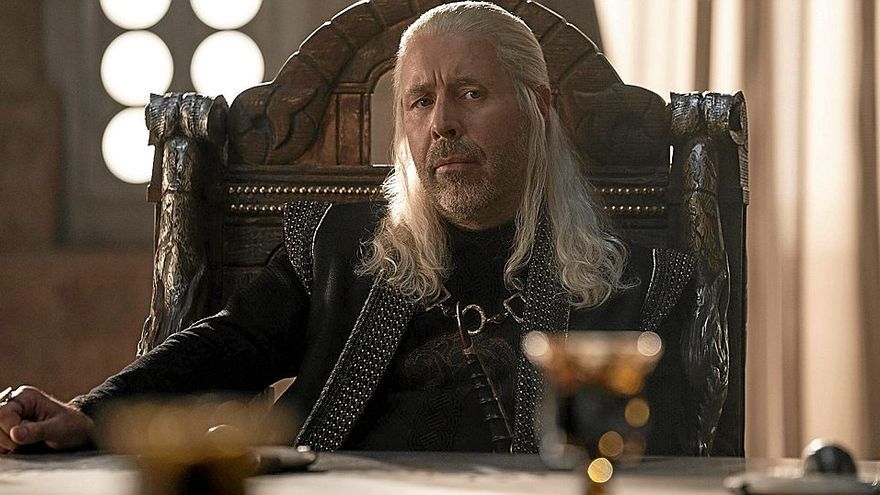 Paddy Considine, Viserys Targaryen erregea, ‘Dragoiaren etxea’ seriean. | ARGAZKIA: HBO MAX