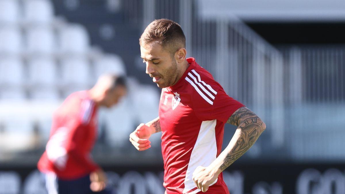 Rubén Peña, durante el calentamiento.