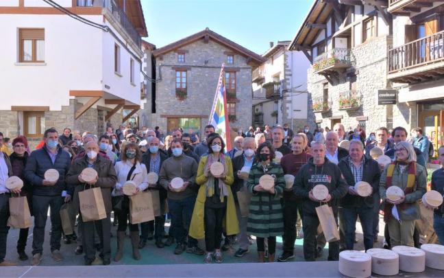 Acto conmemorativo del Tesoro de los Pirineos en Roncal. Acto conmemorativo del Tesoro de los Pirineos en Roncal.