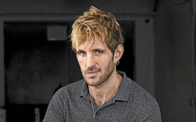 Jota Linares acaba de publicar &lsquo;El &uacute;ltimo verano&rsquo;.