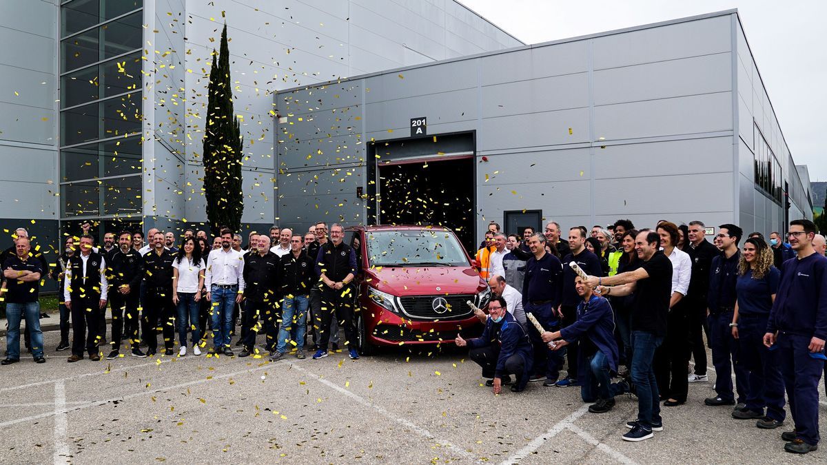 Mercedes-Benz celebró la producción de la unidad un millón de su modelo VS-20