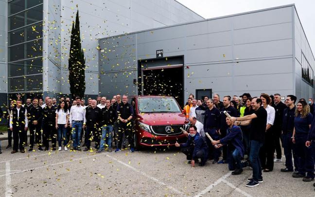 Mercedes-Benz celebr&oacute; la producci&oacute;n de la unidad un mill&oacute;n de su modelo VS-20