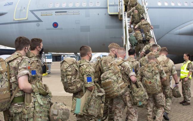 Soldados del ej&eacute;rcito brit&aacute;nico.