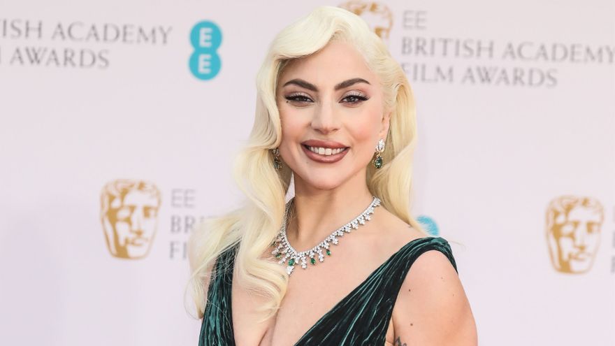 Lady Gaga padece fibromialgia.