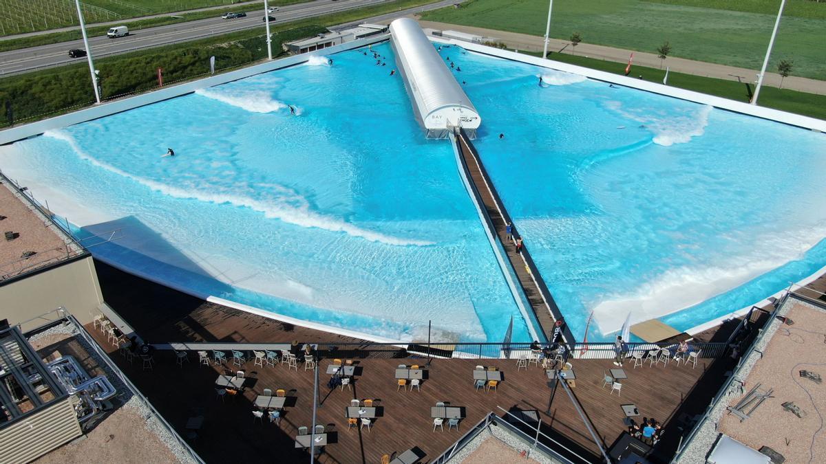 Instalaci&oacute;n de Wavegarden con su pionero sistema de depuraci&oacute;n del agua.