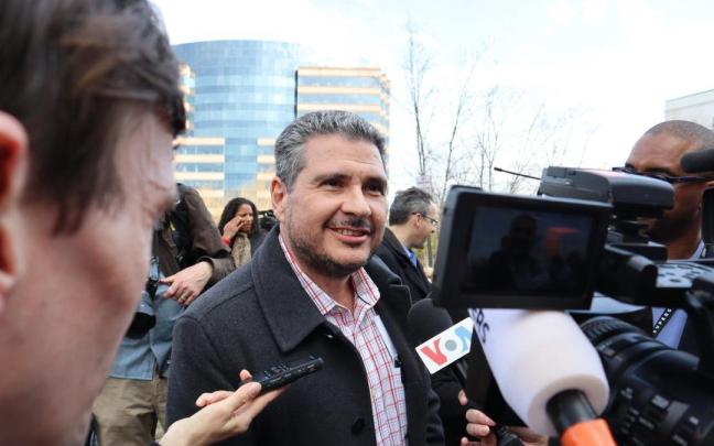 Juan Sebastián Chamorro comparece ante los medios. Juan Sebastián Chamorro comparece ante los medios.