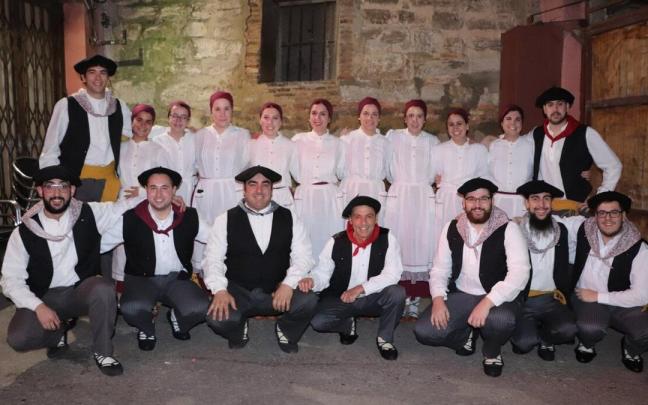 El colectivo Laya, organizador del evento, en una fomaci&oacute;n de hace unos a&ntilde;os.