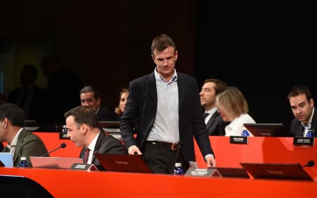 Jon Uriarte, durante su discurso ante la Asamblea.