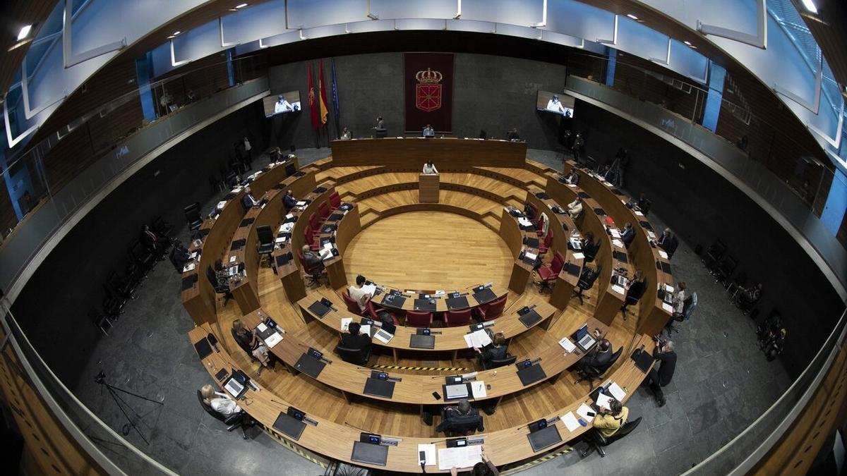 Vista del Salón de Plenos del Parlamento de Navarra.