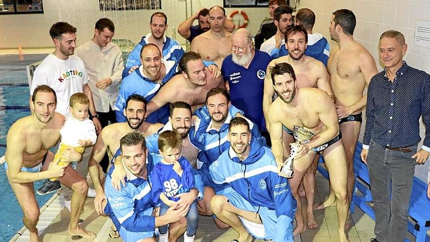 Enorme papel del Club Waterpolo Iruña en la Kopa de Euskalherria
