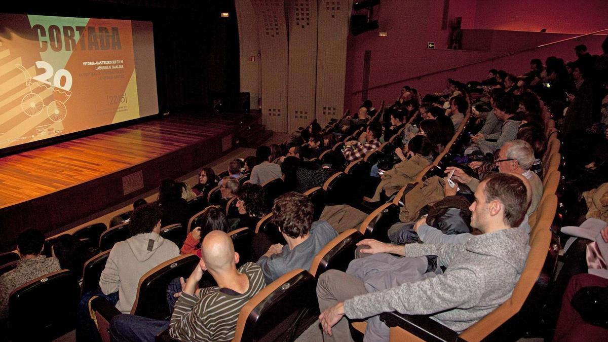 Una sesi&oacute;n del festival de cortometrajes.