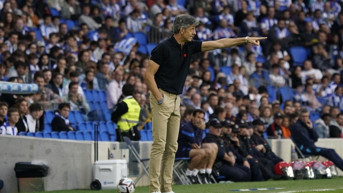 Imanol Alguacil ante el Valencia en Anoeta.