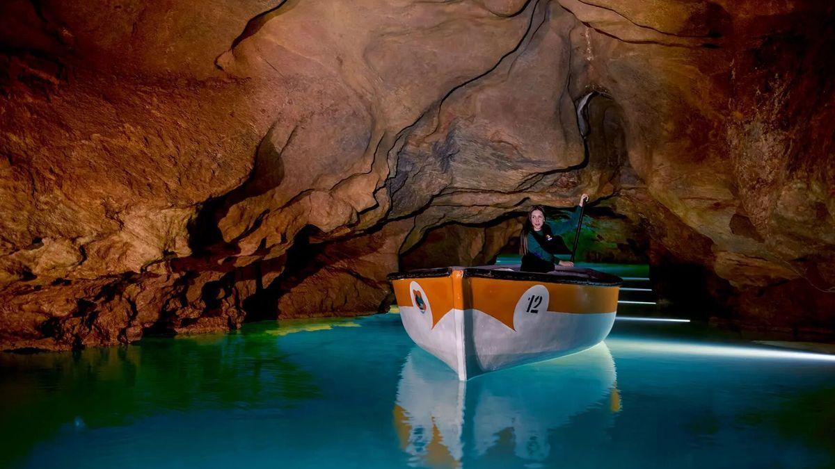 Las Cuevas de San Jose disponen de un tramo de 800 metros habilitado para navegar.