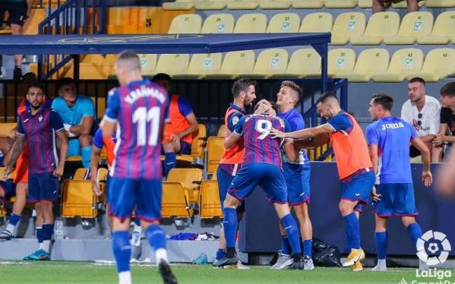 El Eibar empat&oacute; ante el Villarrreal B gracias a un gol del reci&eacute;n inscrito Blanco Leschuk.