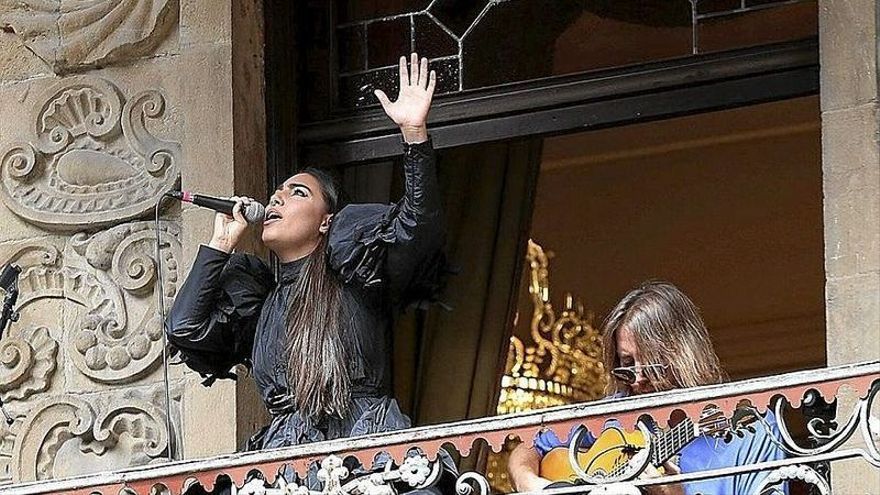 María José Llergo y Paco Soto en el ciclo Flamenco en los Balcones.