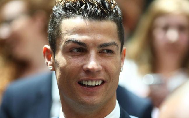 Cristiano Ronaldo. Cristiano Ronaldo.