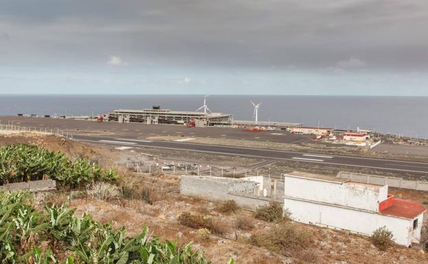 El aeropuerto de La Palma vuelve a estar operativo.