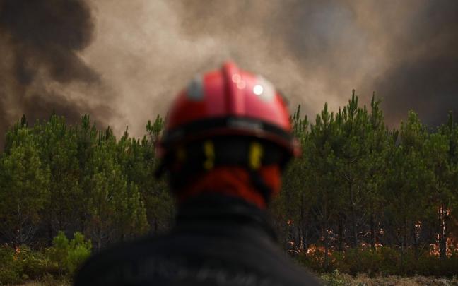 Los incendios arrasan el suroeste de Francia