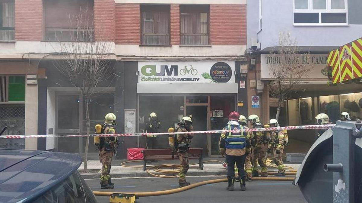 Incendio en un comercio de Domingo Beltrán