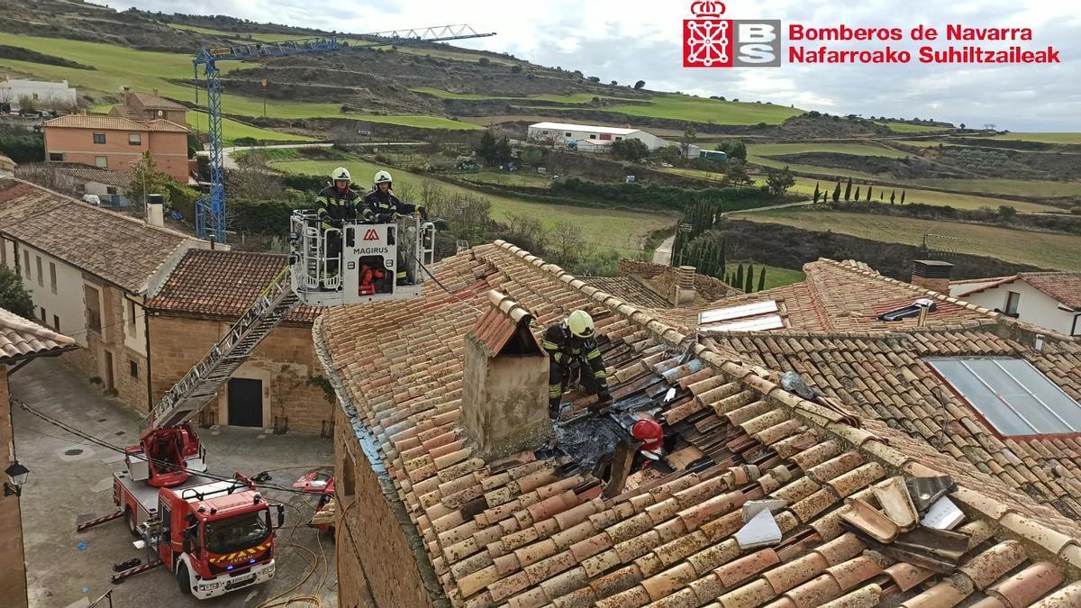 Bomberos apagan la chimenea de Orísoain