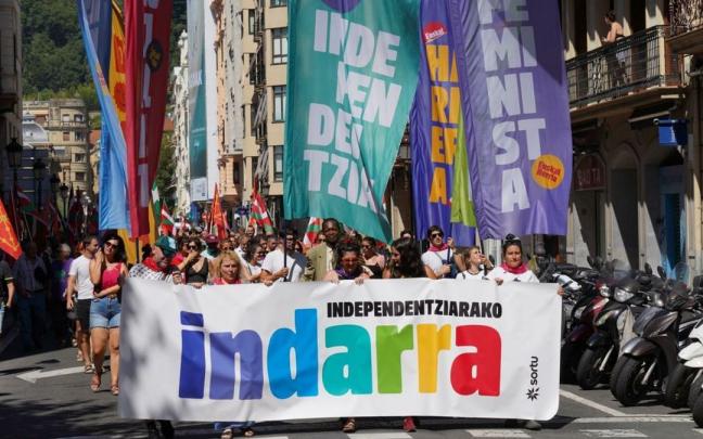 Momento de la marcha que partió del Boulevard. Momento de la marcha que partió del Boulevard.