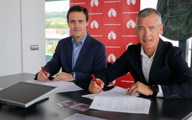 El diputado de Promoción Económica, Jabier Larrañaga, y el presidente de la Cámara de Gipuzkoa, Pedro Esnaola. El diputado de Promoción Económica, Jabier Larrañaga, y el presidente de la Cámara de Gipuzkoa, Pedro Esnaola.