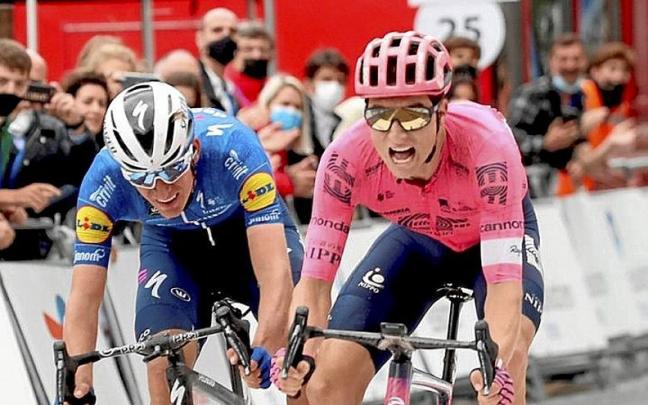 Nelson Powless, ausente hoy, ganando la edición de 2021. Nelson Powless, ausente hoy, ganando la edición de 2021.