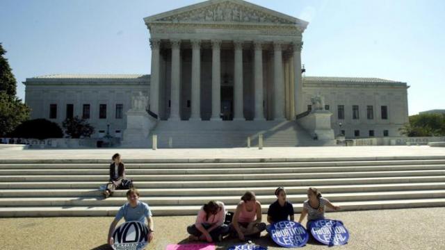 Activistas proaborto frente al Tribunal Supremo de Estados Unidos.