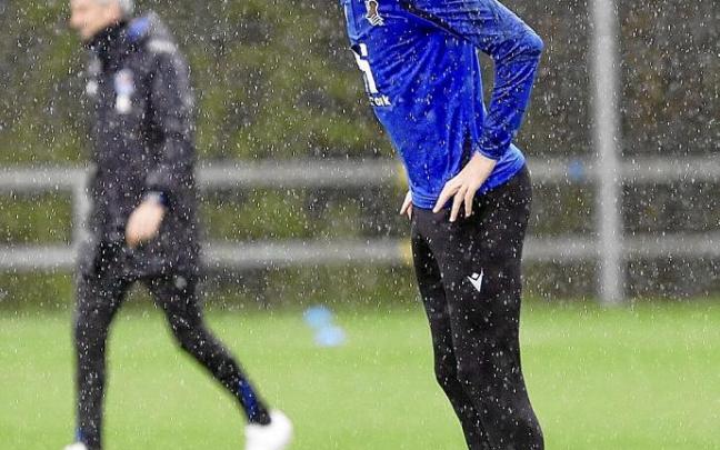 Alexander Sorloth, en un entrenamiento en Zubieta.