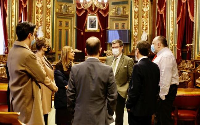 El equipo de la serie 'Intimidad' de Netflix rueda en el Ayuntamiento de Bilbao El equipo de la serie 'Intimidad' de Netflix rueda en el Ayuntamiento de Bilbao