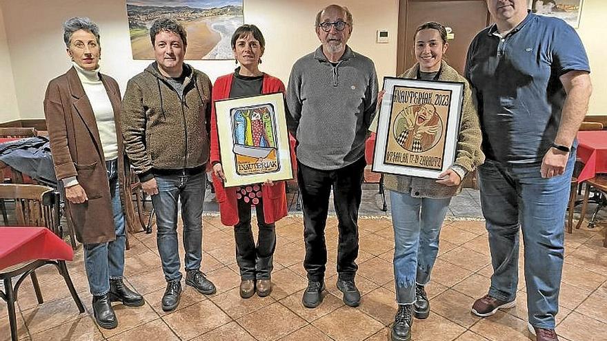 Ganadores del concurso de carteles de carnavales de Zarautz. | FOTO: UDALA