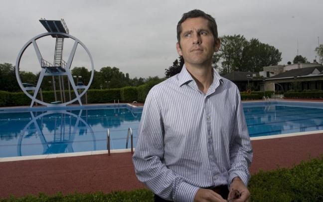 Mikel Urdangarín, director de la Fundación Estadio, posa para una entrevista en 2009. Mikel Urdangarín, director de la Fundación Estadio, posa para una entrevista en 2009.