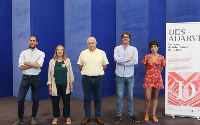 De izquierda a derecha, Mikel Casado, Susana Irigaray, Jose Mª Aierdi, Carlos Amatriain y Marta Pérez-Pinilla. De izquierda a derecha, Mikel Casado, Susana Irigaray, Jose Mª Aierdi, Carlos Amatriain y Marta Pérez-Pinilla.