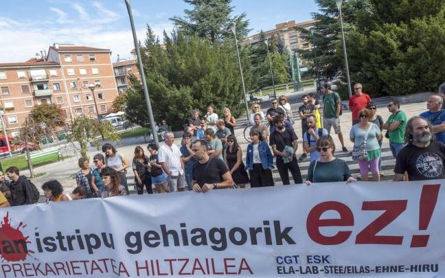 Concentración sindical tras un accidente laboral mortal. Concentración sindical tras un accidente laboral mortal.