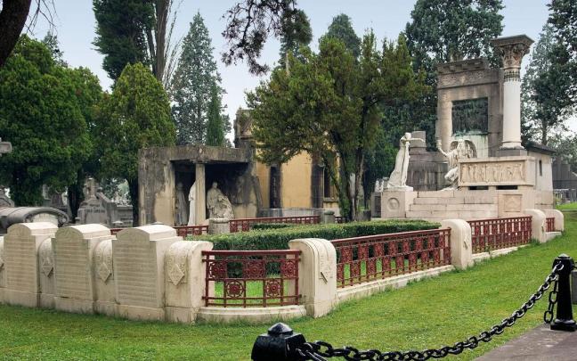 Bilboko udal hilerriak prest daude Domu Santu egunerako.