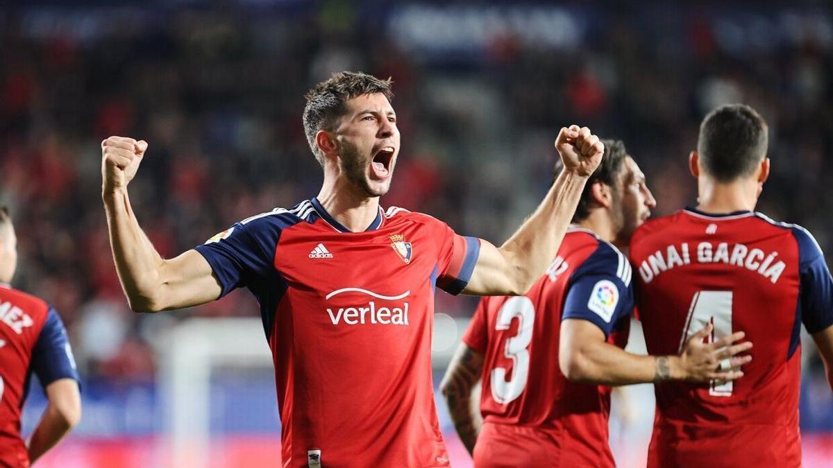 David García celebra el último gol de Osasuna en El Sadar, tanto con el que se adelantó ante el Barça para terminar perdiendo (1-2).