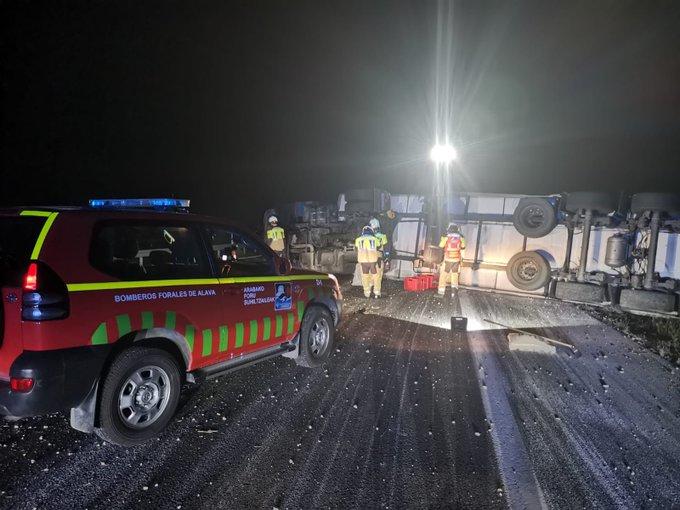 Accidente de camión en la AP-1.