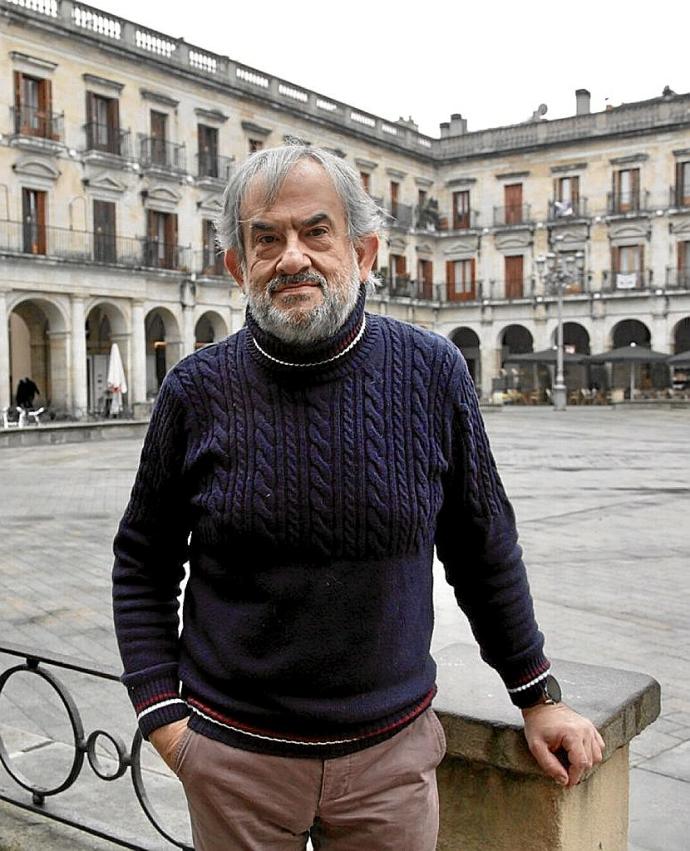 Raimundo Ruiz de Escudero, en la Plaza Nueva. Foto: Pilar Barco